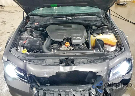 2017 Chrysler 300 S z USA, uszkodzony, nr VIN 2C3CCAGG0HH508350